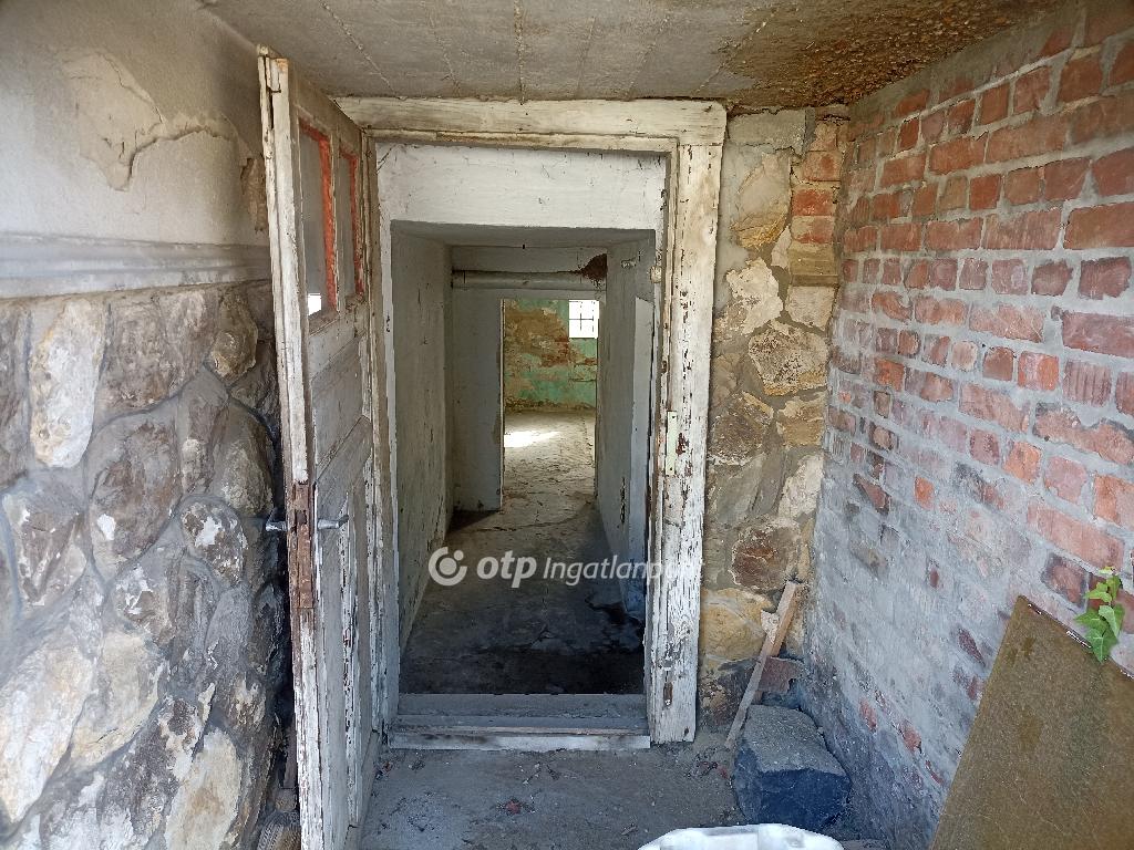 5 Szoba, tégla Építésű, 155 nm - AADAT.propertyImage (53)