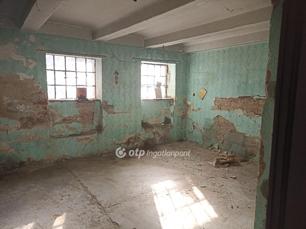 5 Szoba, tégla Építésű, 155 nm - AADAT.propertyImage (56)