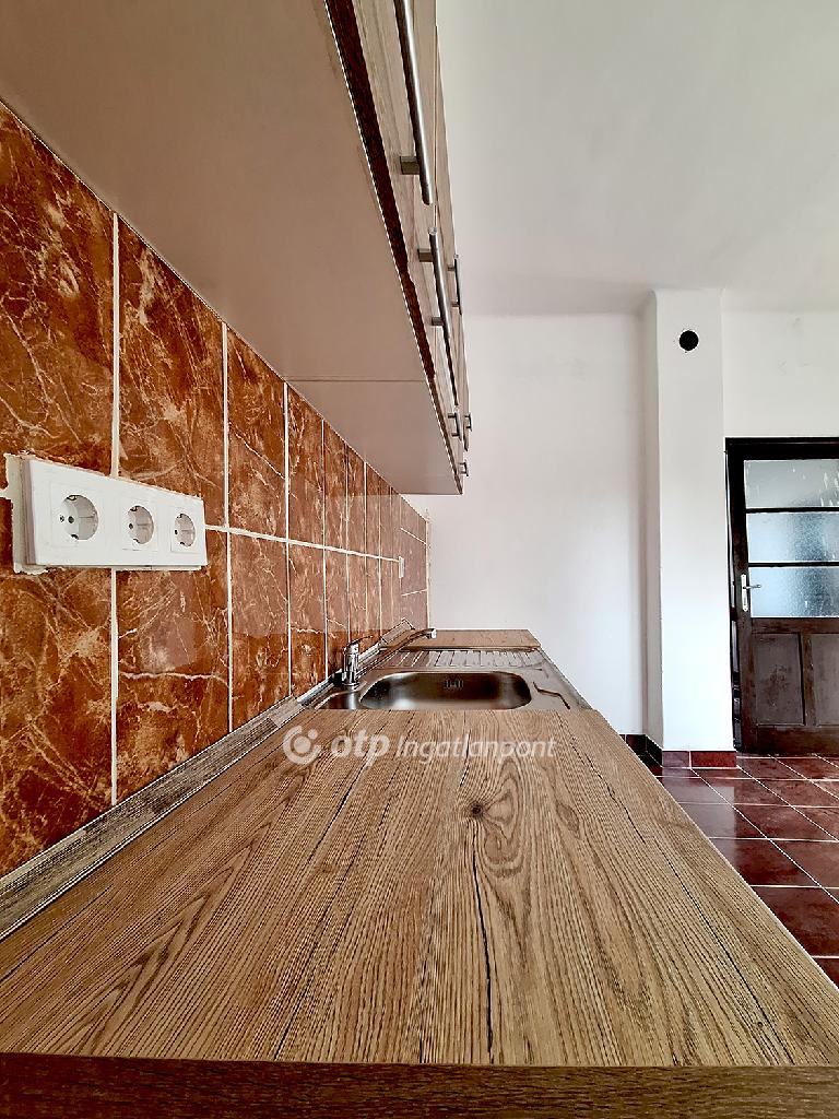 2 Szoba, tégla Építésű, 76 nm - AADAT.propertyImage (6)