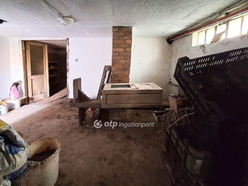 2 Szoba, tégla Építésű, 76 nm - AADAT.propertyImage (21)
