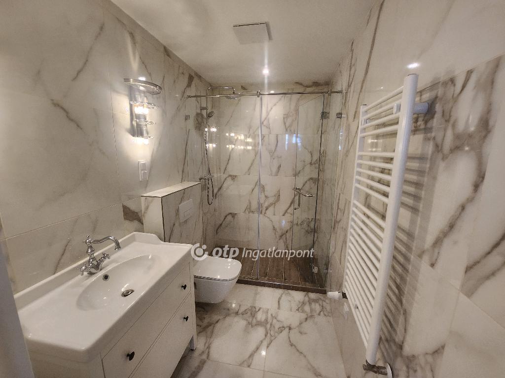 3 Szoba, tégla Építésű, 127.02 nm - AADAT.propertyImage (12)