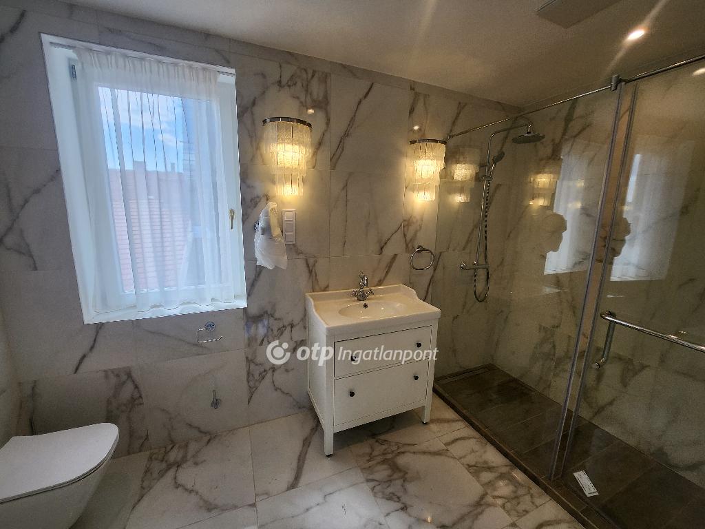 3 Szoba, tégla Építésű, 127.02 nm - AADAT.propertyImage (15)