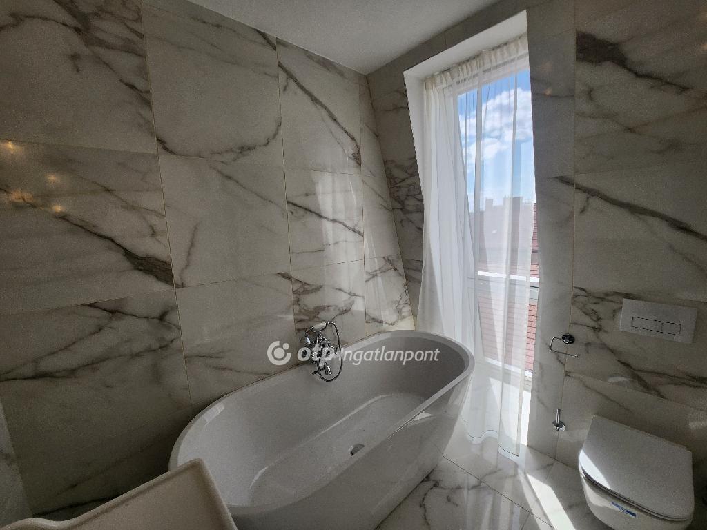 3 Szoba, tégla Építésű, 127.02 nm - AADAT.propertyImage (17)