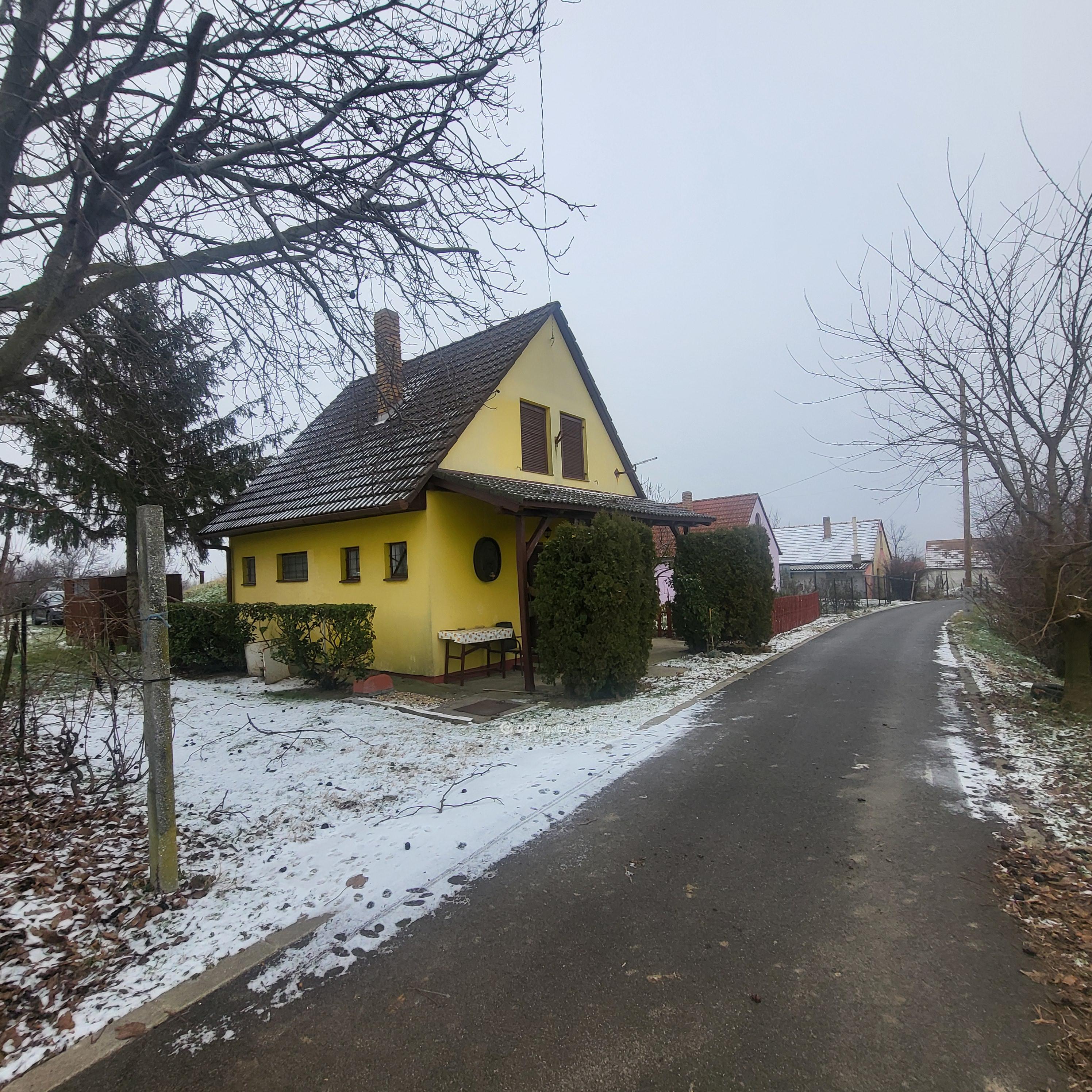 2 Szoba, tégla Építésű, 65 nm - AADAT.propertyImage (12)