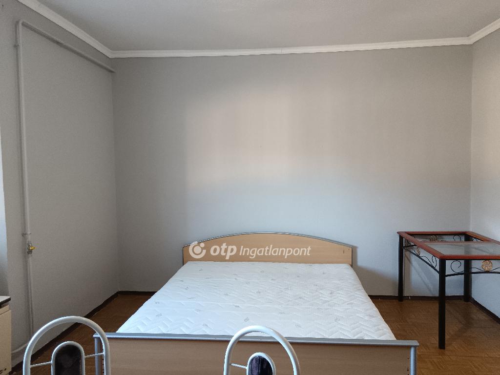 Eladó családi ház, Biri, 3. kép