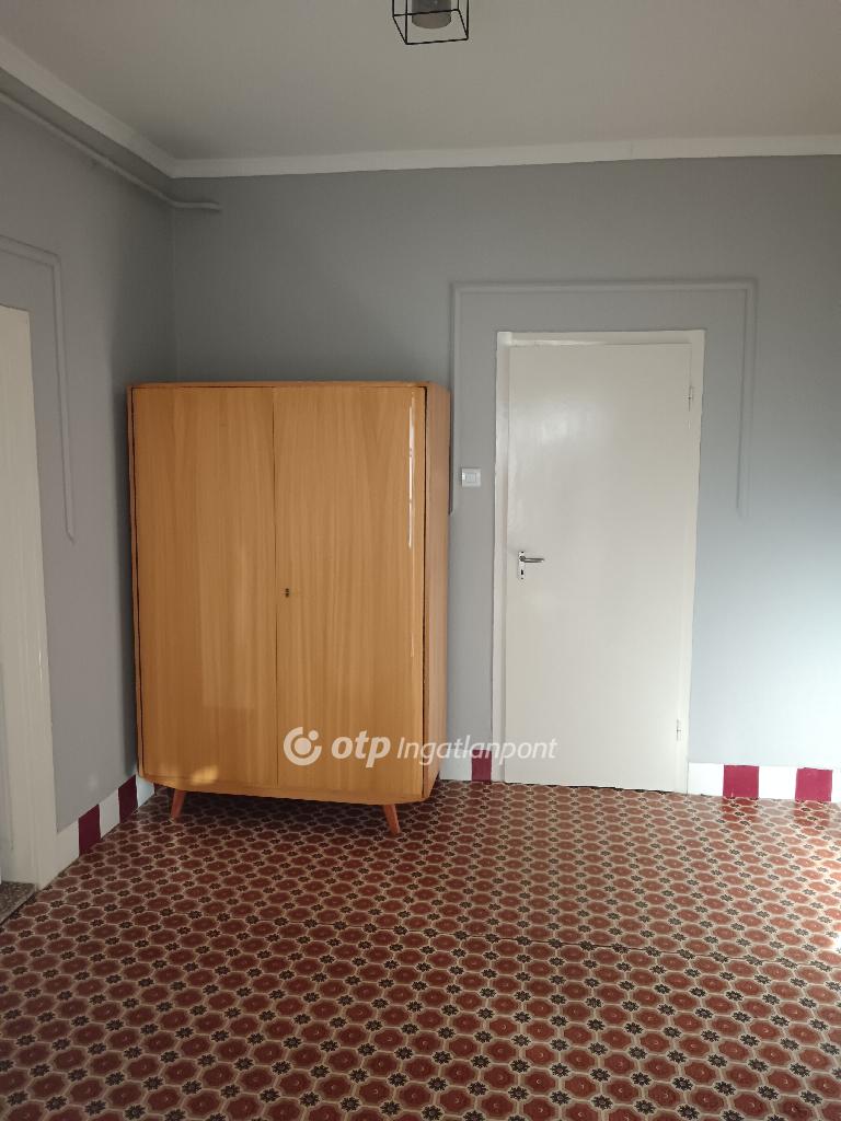 Eladó családi ház, Biri, 8. kép