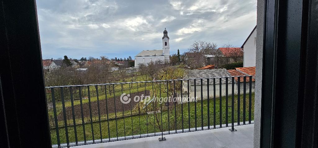 3 Szoba, tégla Építésű, 93.74 nm - AADAT.propertyImage (12)
