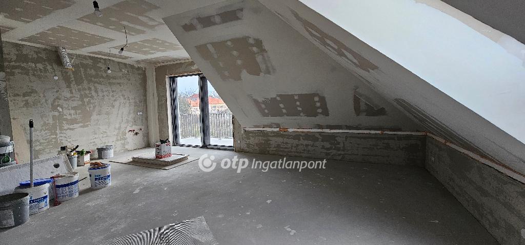 3 Szoba, tégla Építésű, 93.74 nm - AADAT.propertyImage (15)