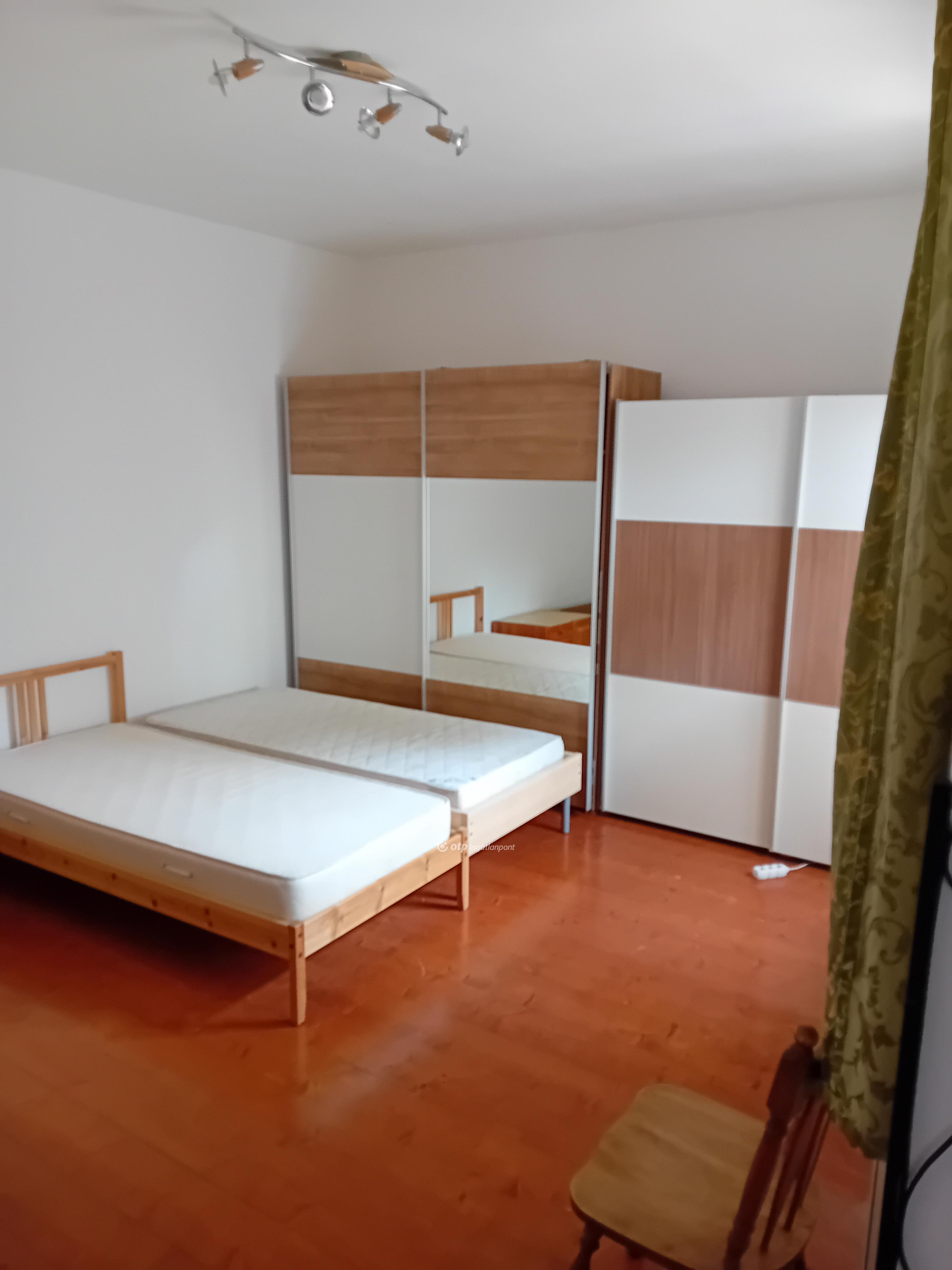 9+2 Szoba, tégla Építésű, 242 nm - AADAT.propertyImage (8)