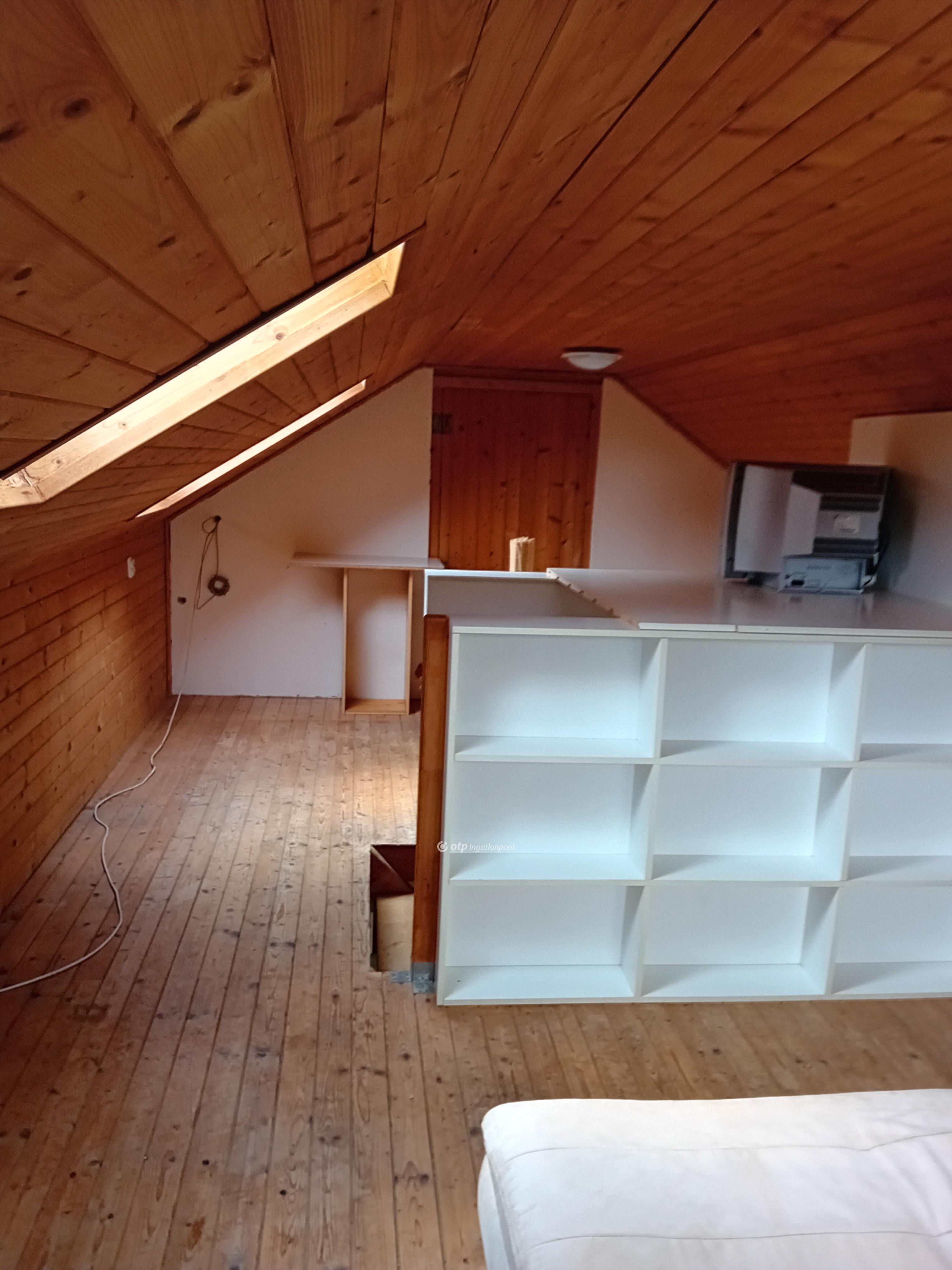 9+2 Szoba, tégla Építésű, 242 nm - AADAT.propertyImage (13)