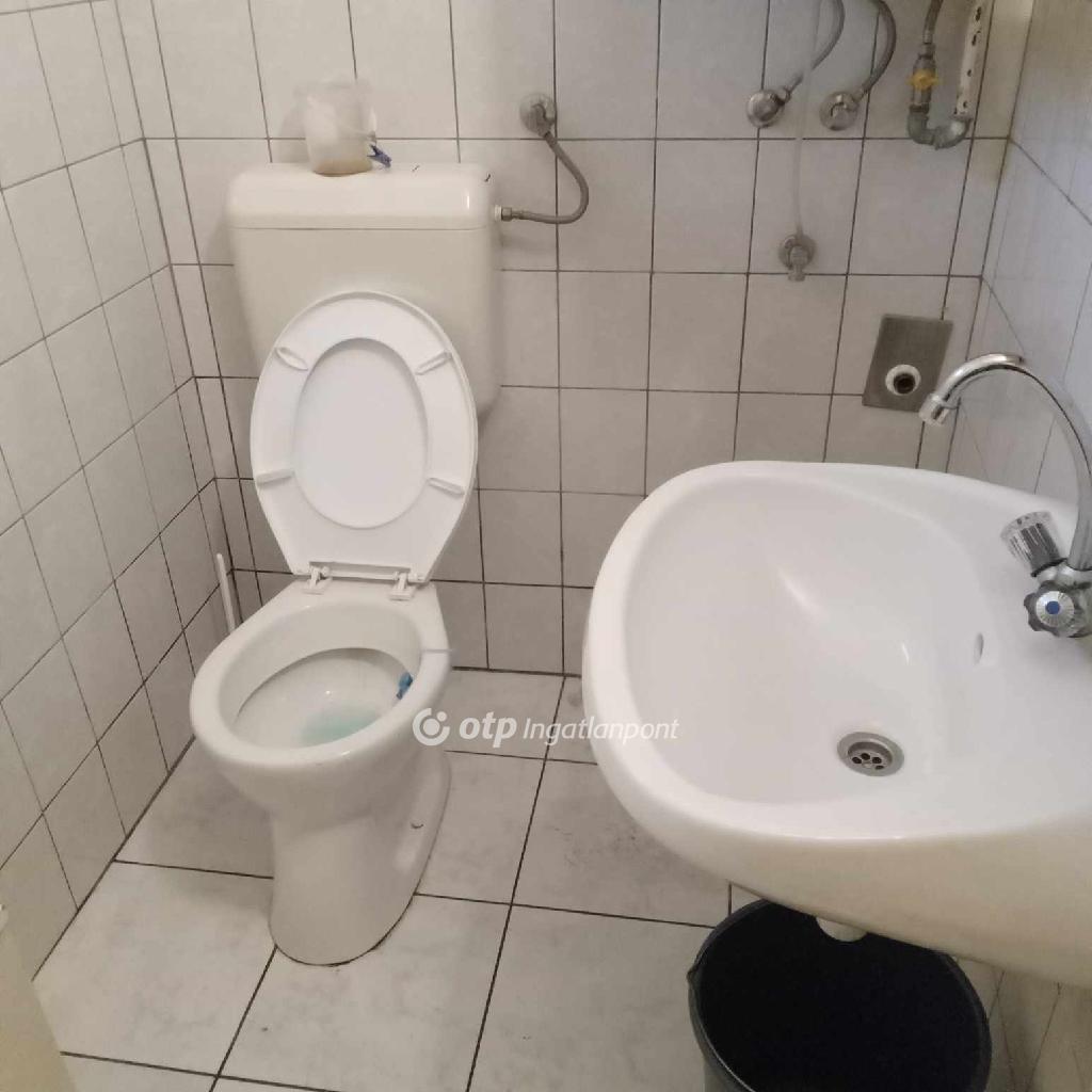 1+1 Szoba, vegyes falazat, 35 nm - AADAT.propertyImage (11)
