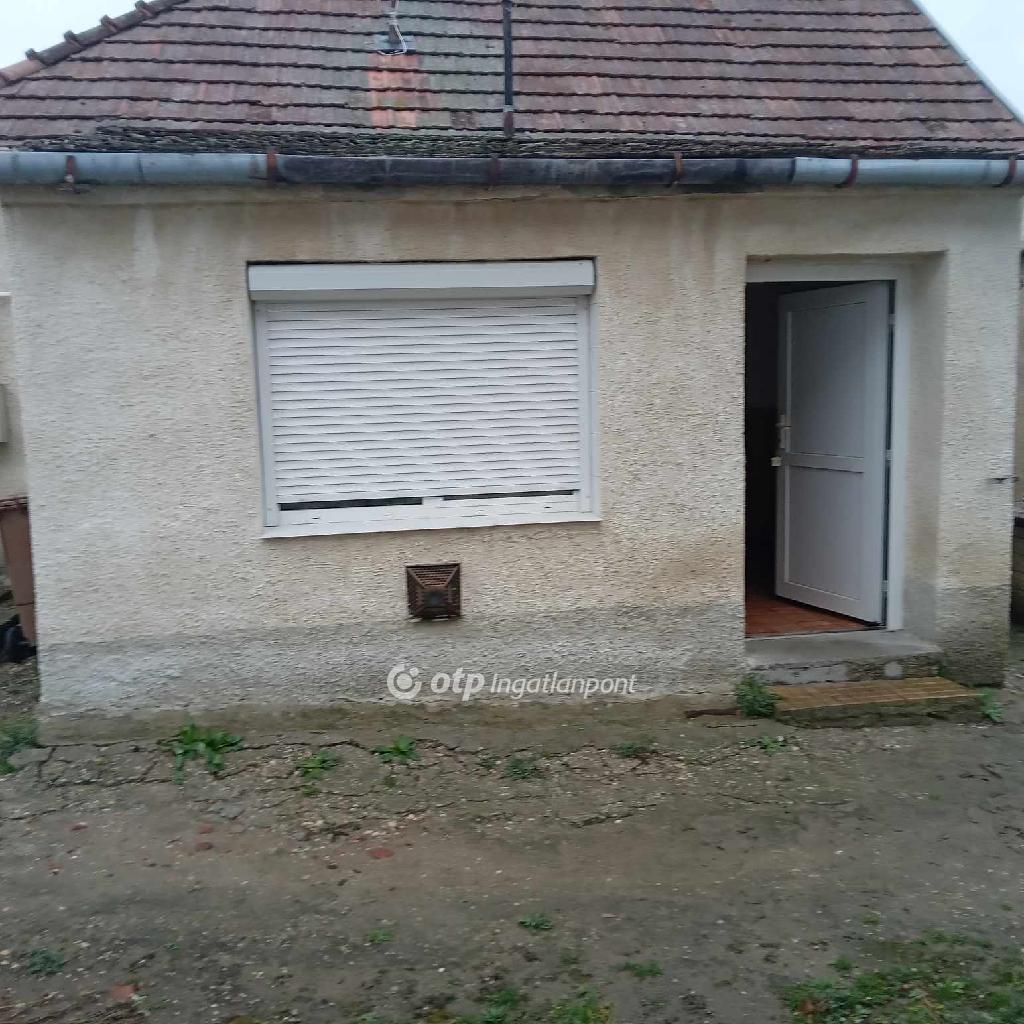 1+1 Szoba, vegyes falazat, 35 nm - AADAT.propertyImage (12)