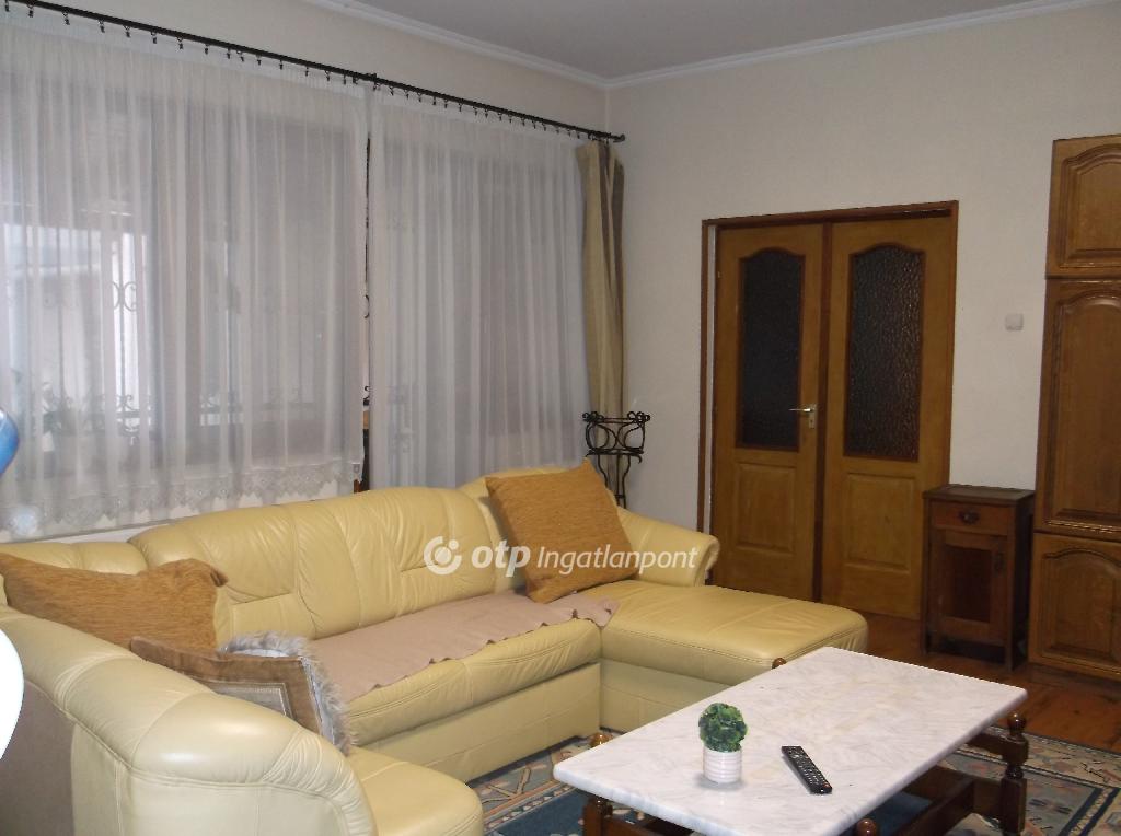 4 Szoba, vegyes falazat, 206 nm - AADAT.propertyImage (26)