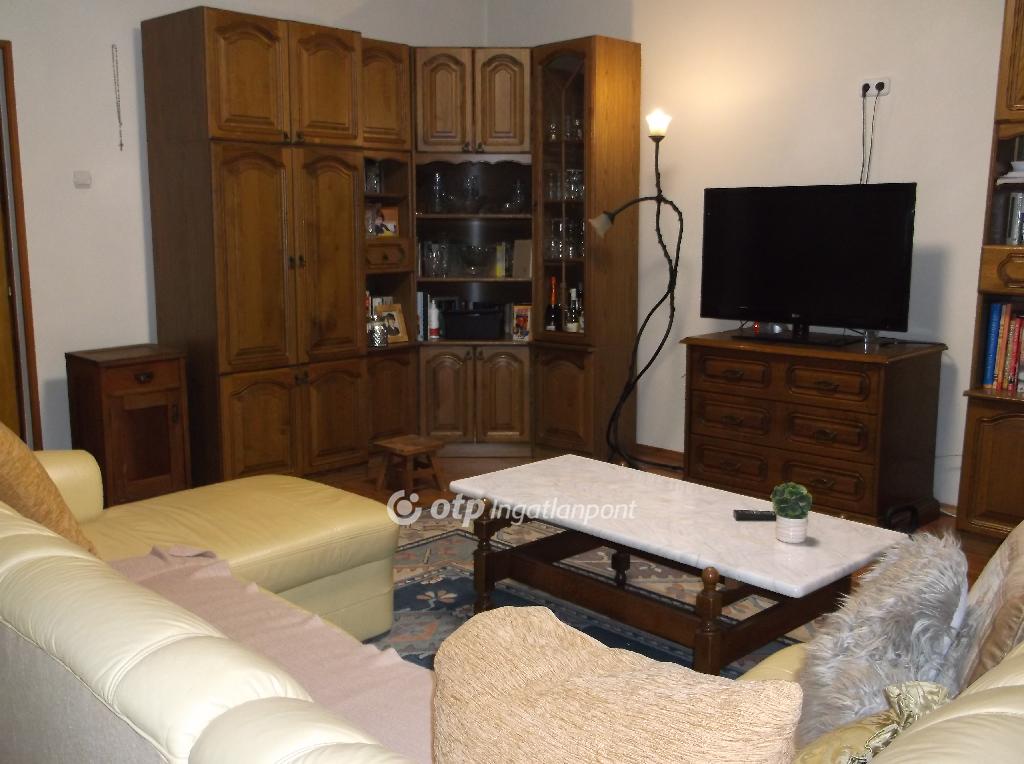 4 Szoba, vegyes falazat, 206 nm - AADAT.propertyImage (25)