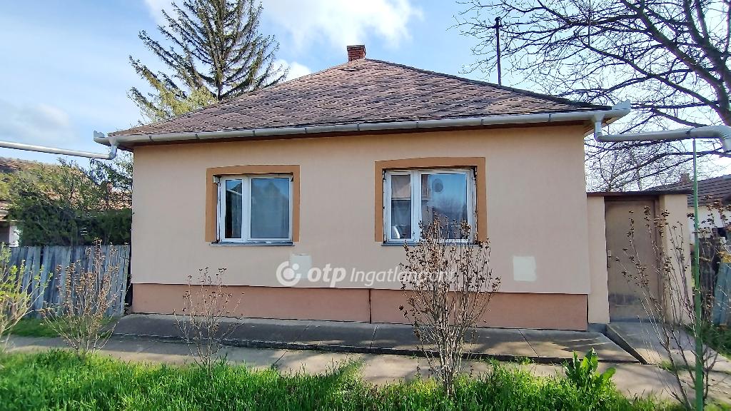 3 Szoba, tégla Építésű, 94.6 nm - AADAT.propertyImage (1)