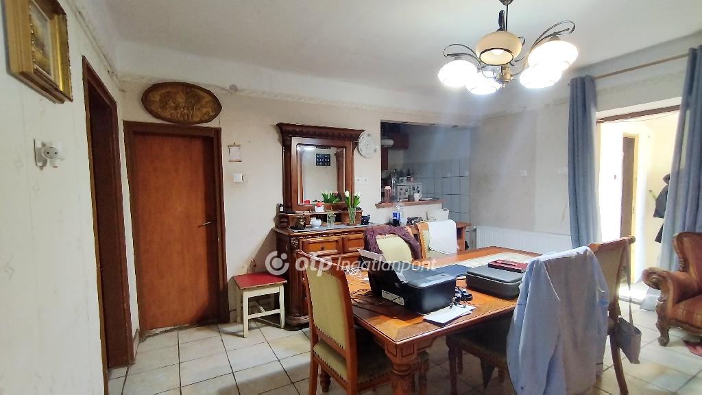 3 Szoba, tégla Építésű, 94.6 nm - AADAT.propertyImage (4)
