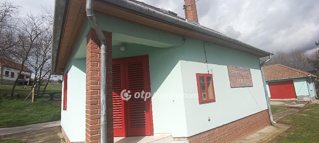 2 Szoba, tégla Építésű, 74 nm - AADAT.propertyImage (1)