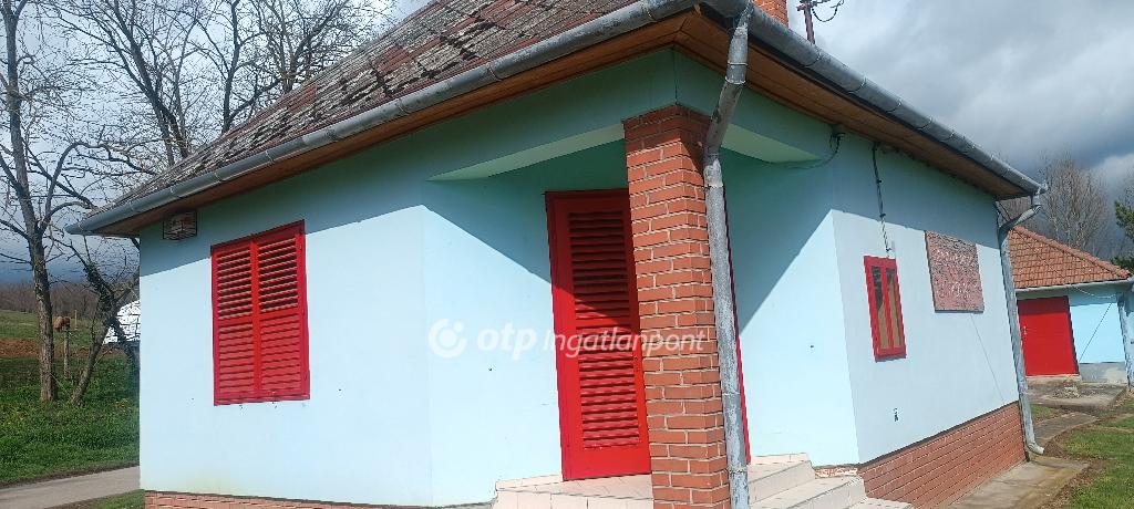 2 Szoba, tégla Építésű, 74 nm - AADAT.propertyImage (5)