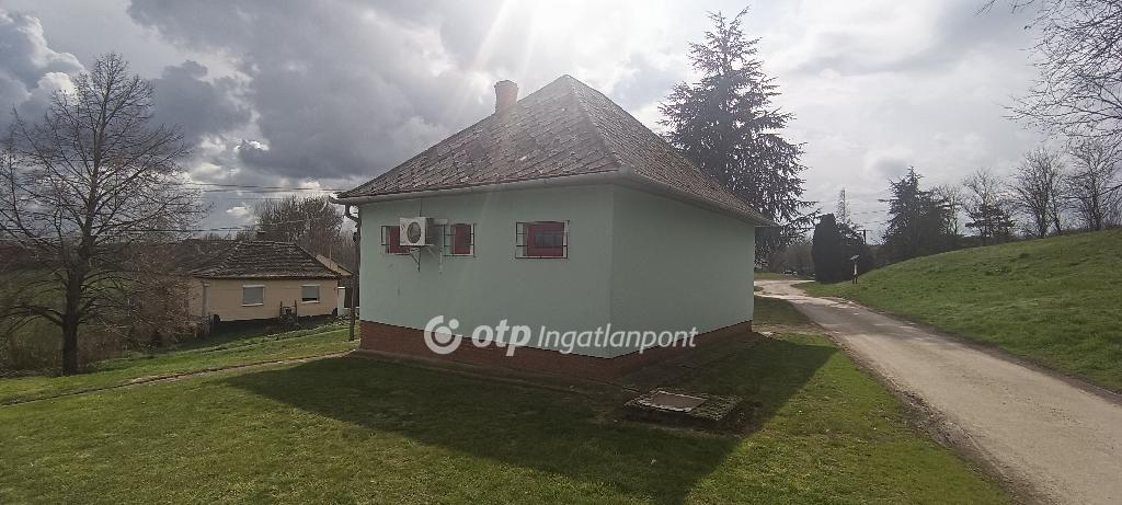 2 Szoba, tégla Építésű, 74 nm - AADAT.propertyImage (6)
