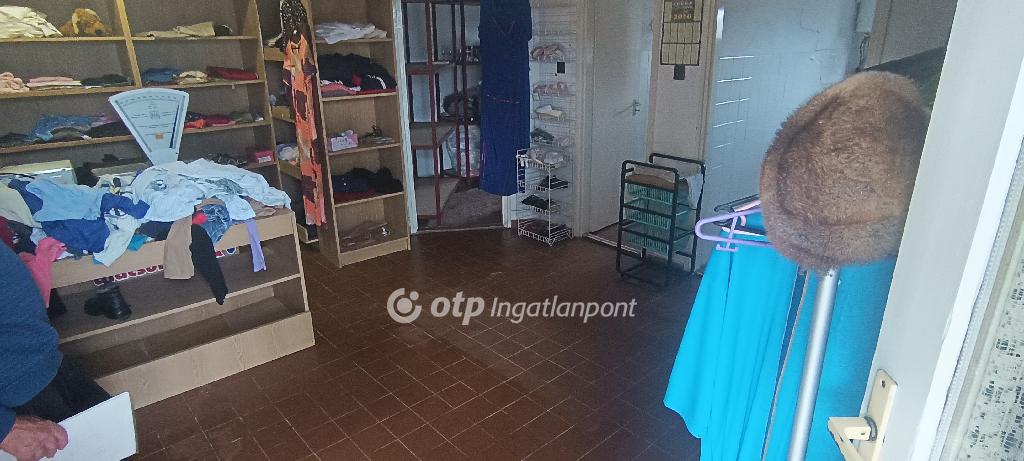 2 Szoba, tégla Építésű, 74 nm - AADAT.propertyImage (12)