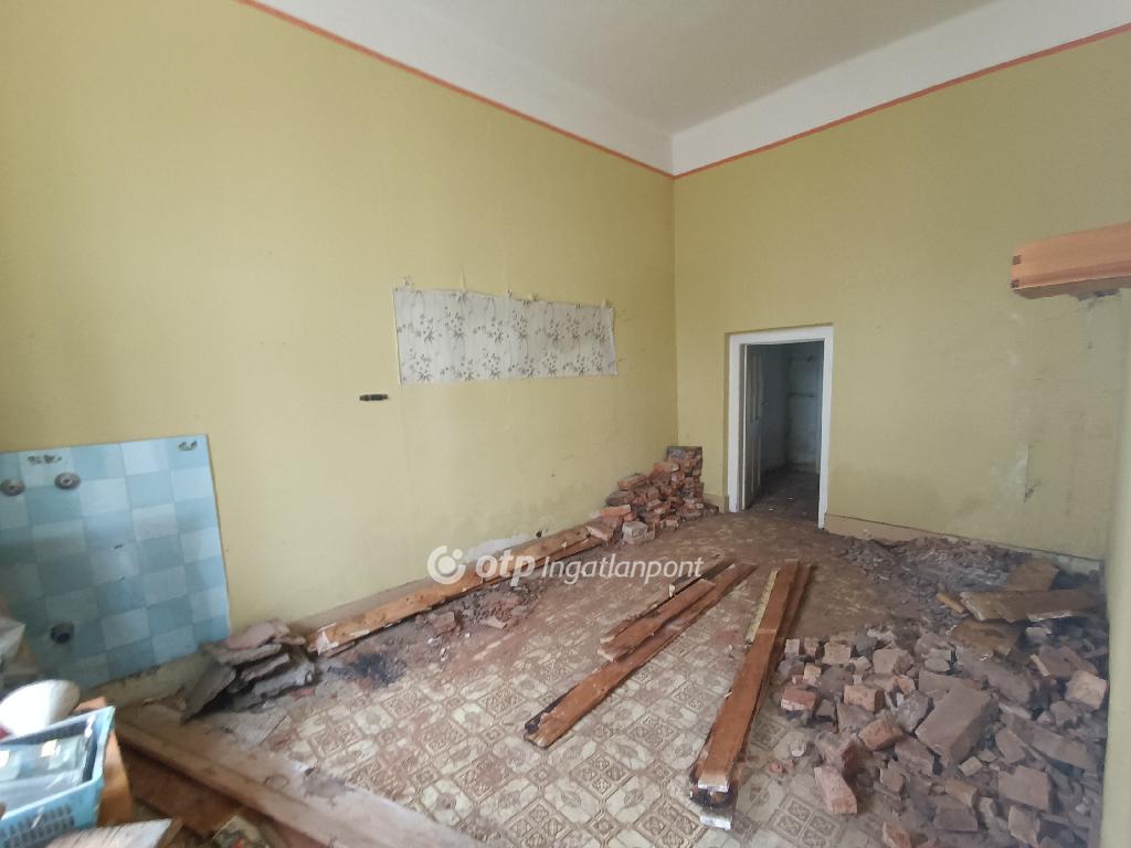 Eladó családi ház, Kisvárda, 3. kép