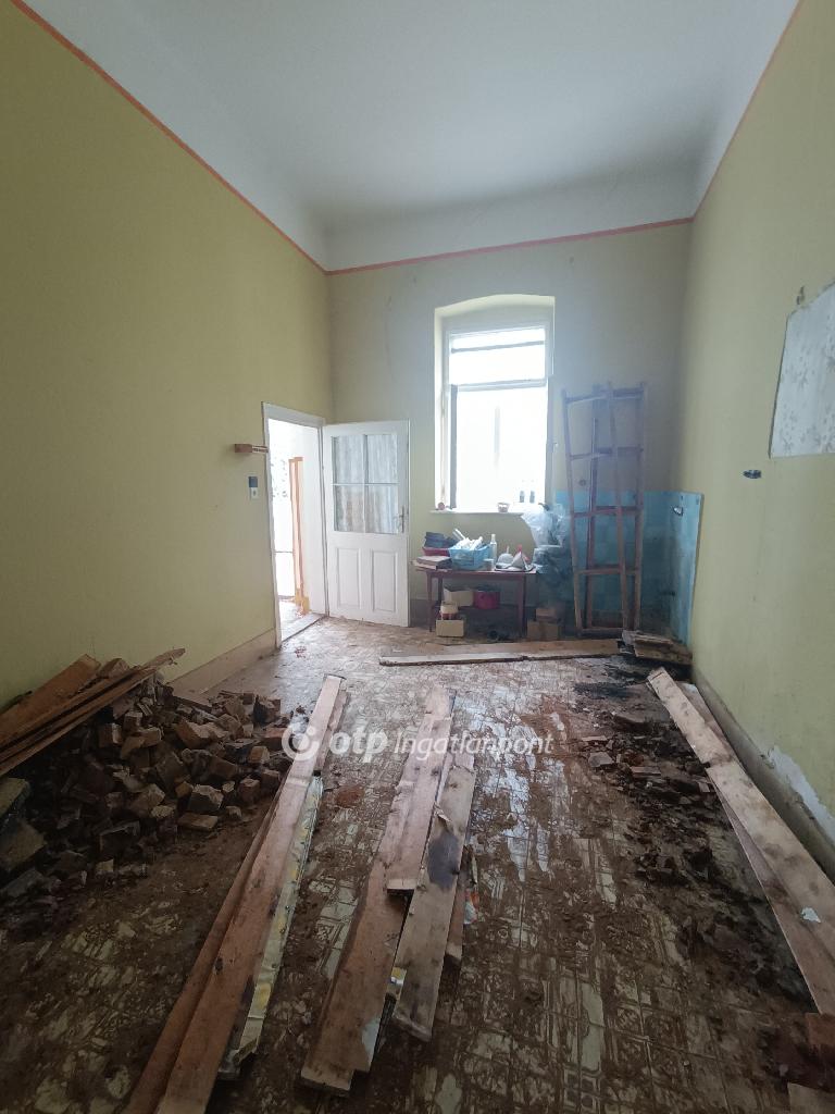 Eladó családi ház, Kisvárda, 4. kép