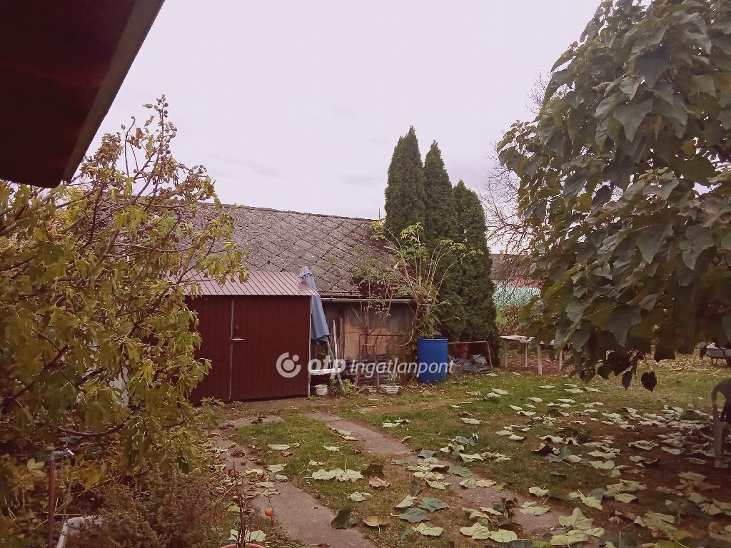 Eladó családi ház, Tarpa, 17. kép