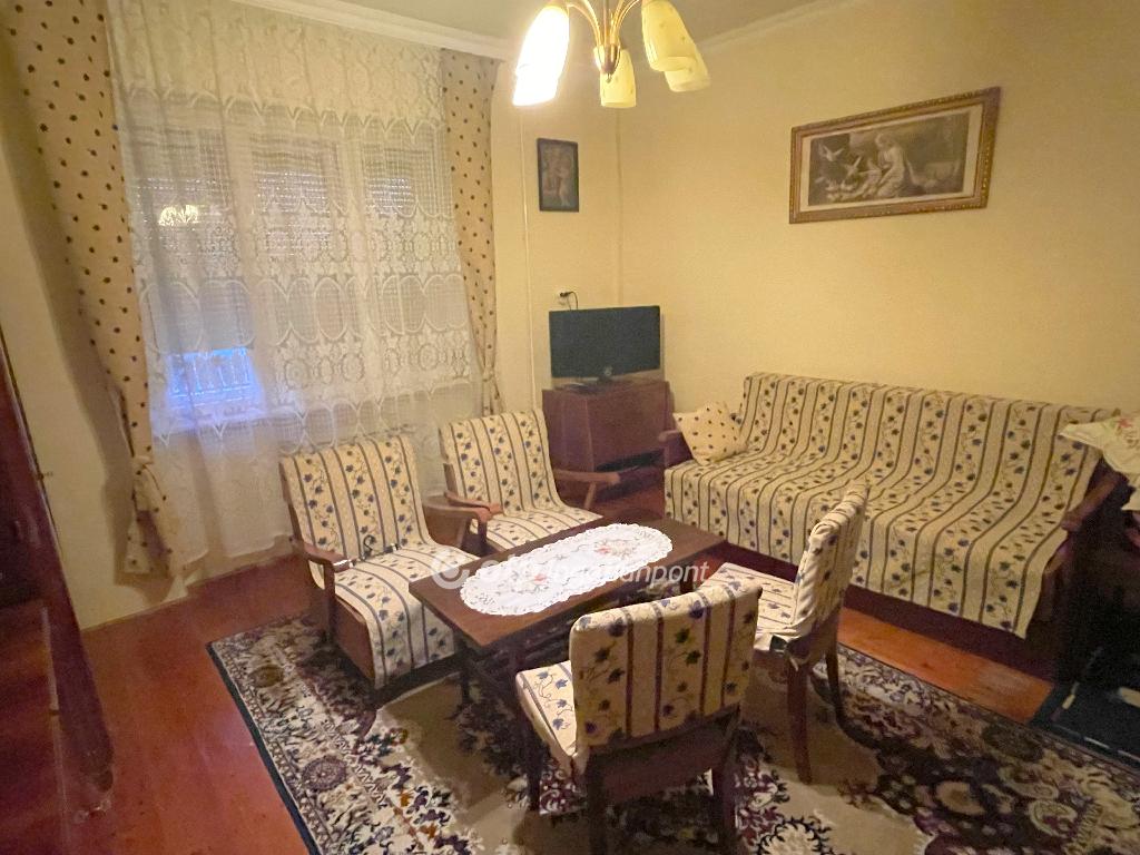 Eladó családi ház, Bököny, 2. kép