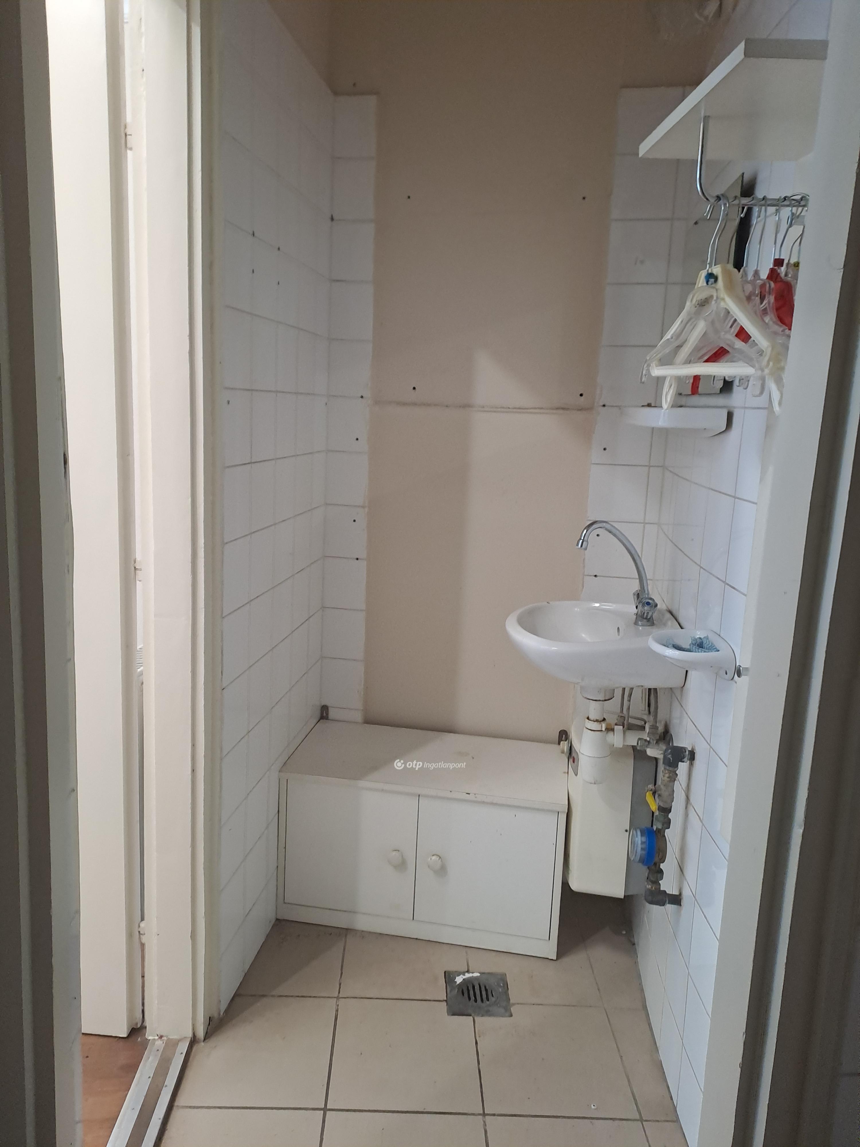 Eladó üzlethelyiség, Nyíregyháza, 7. kép