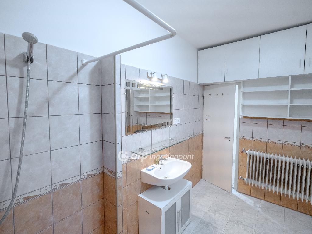 Eladó családi ház, Újfehértó, 16. kép