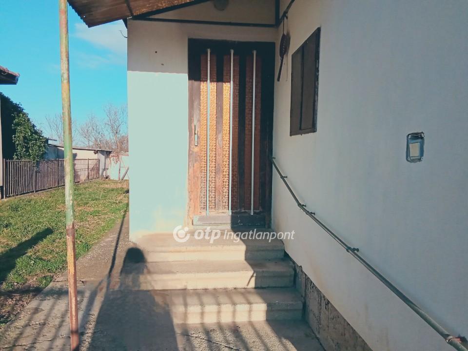 Eladó családi ház, Kisszekeres, 9. kép