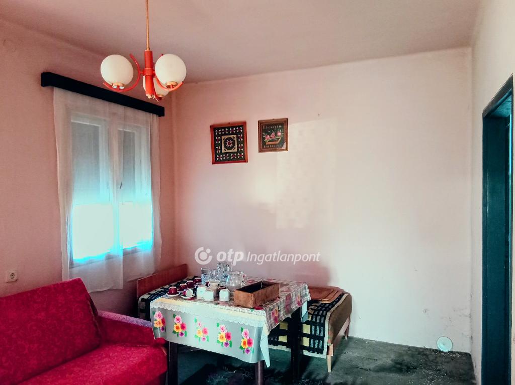 Eladó családi ház, Kisszekeres, 3. kép