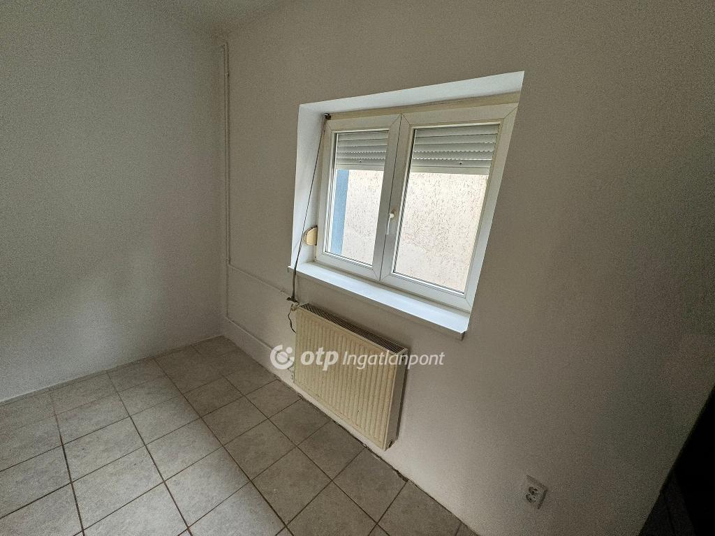 Eladó családi ház, Tiszadada, 19. kép