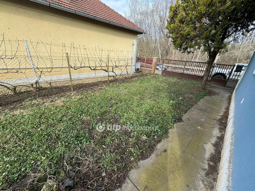 Eladó családi ház, Tiszadada, 50. kép