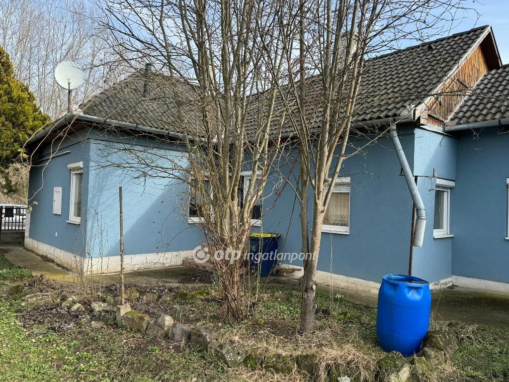 Eladó családi ház, Tiszadada, 4. kép