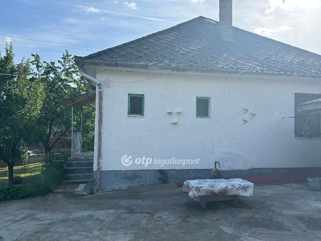 Eladó családi ház, Nyírlugos, 2. kép