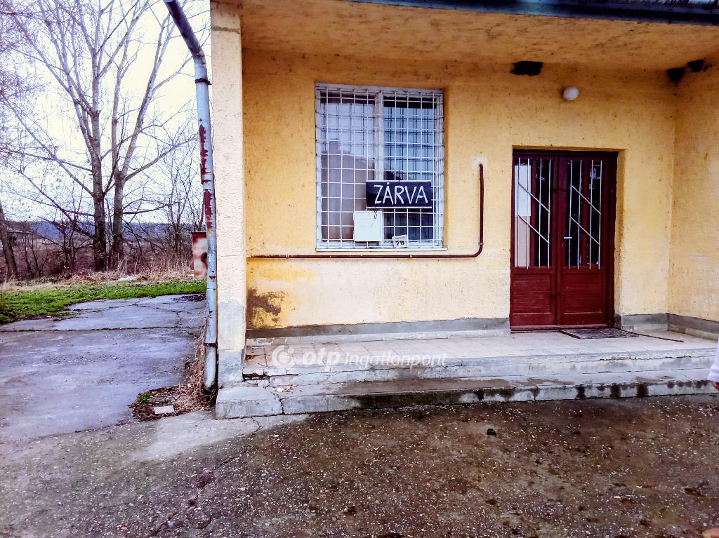 Eladó üzlethelyiség, Kisszekeres, 12. kép