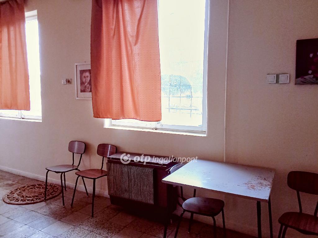 Eladó üzlethelyiség, Kisszekeres, 6. kép