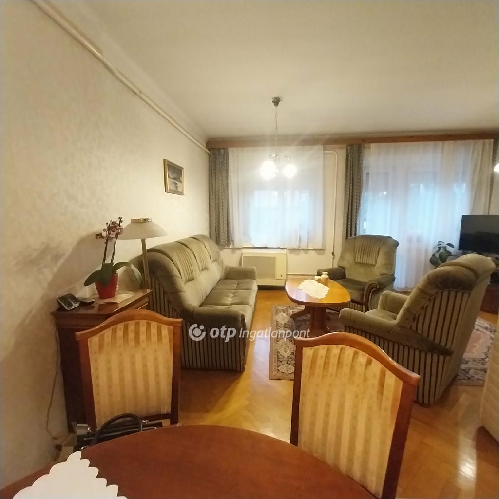 Eladó családi ház, Nyíregyháza