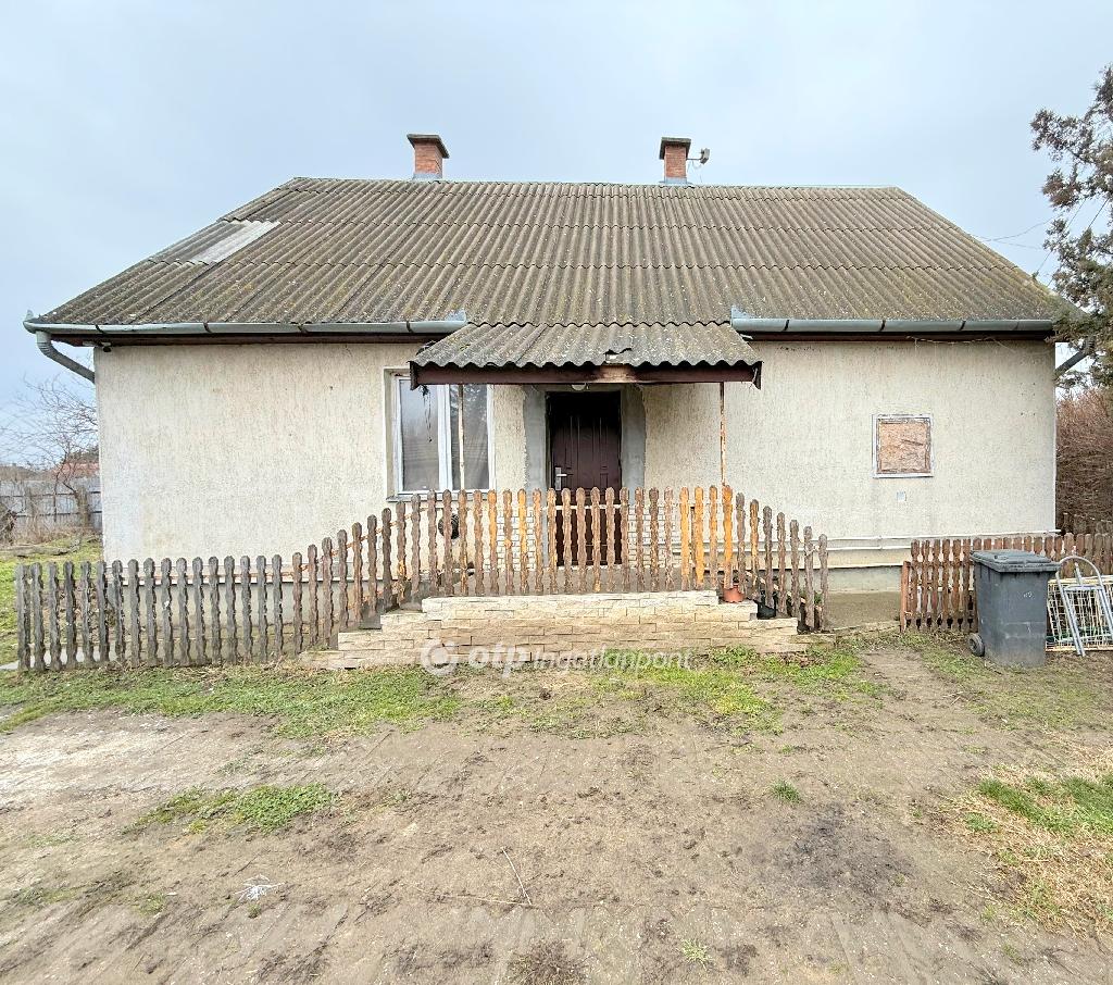 Eladó családi ház, Nyírmihálydi