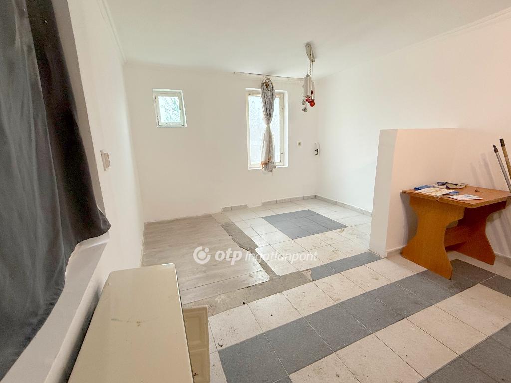 Eladó családi ház, Nyírmihálydi, 8. kép