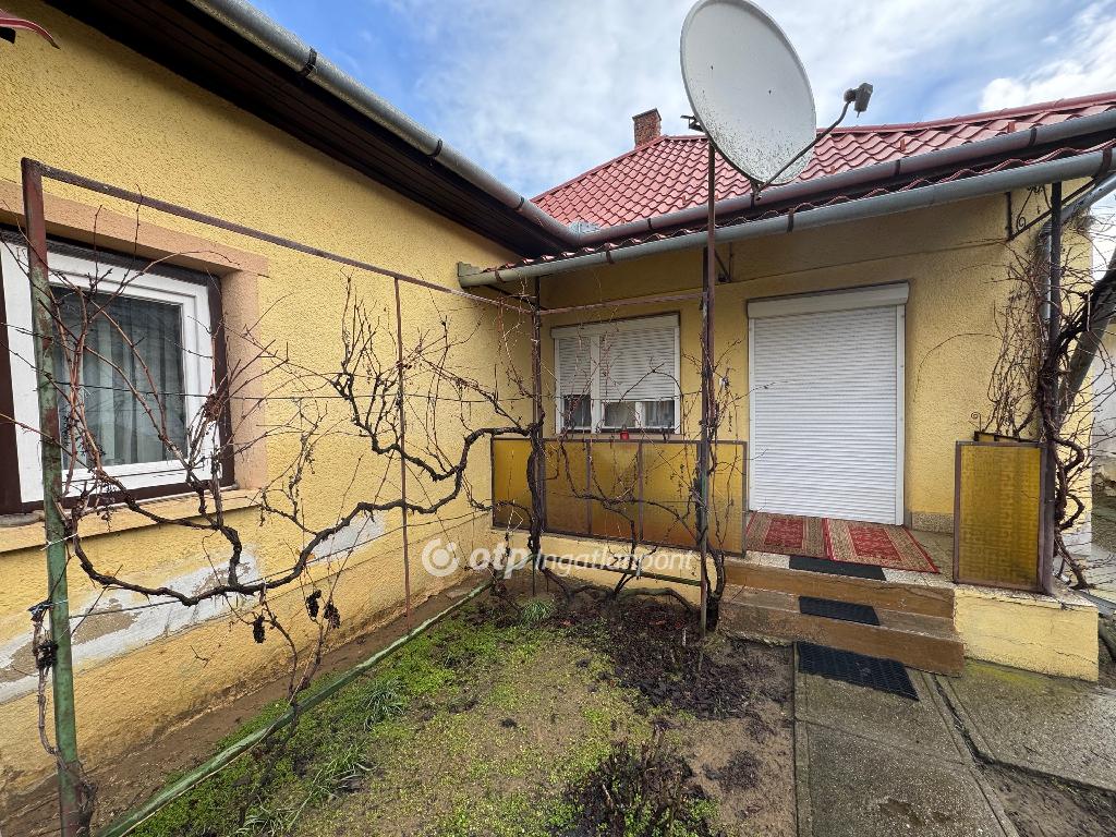 Eladó családi ház, Nyírkarász, 14. kép