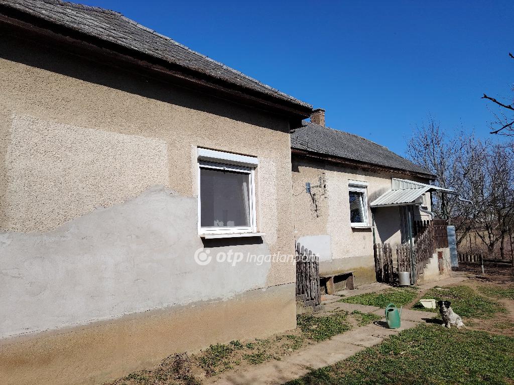 Eladó családi ház, Kisvarsány, 7. kép