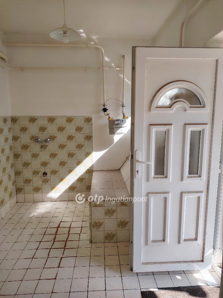 Eladó családi ház, Kisvarsány, 15. kép