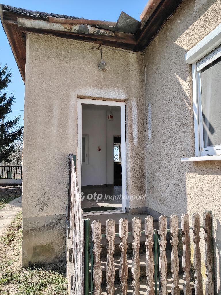 Eladó családi ház, Kisvarsány, 6. kép