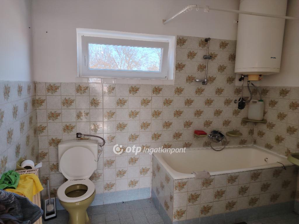 Eladó családi ház, Kisvarsány, 24. kép