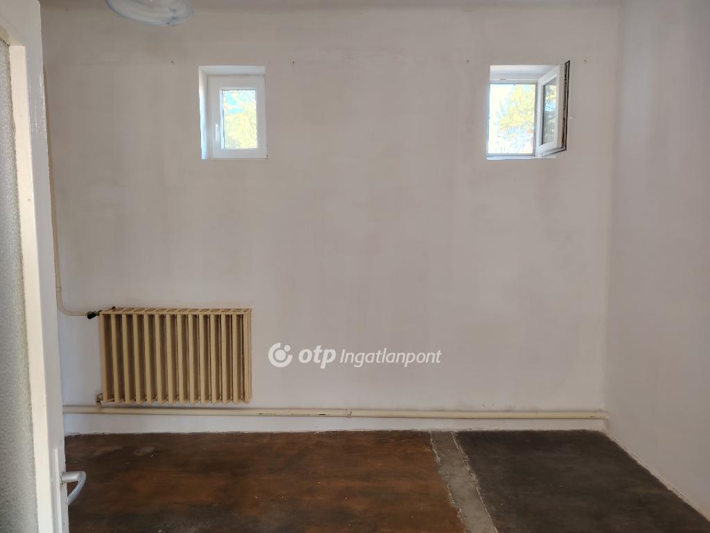 Eladó családi ház, Kisvarsány, 21. kép