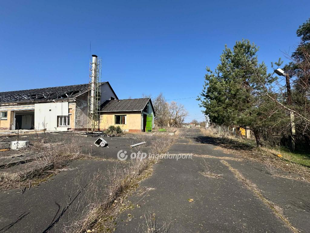 Eladó raktár, Nyírlugos, 3. kép