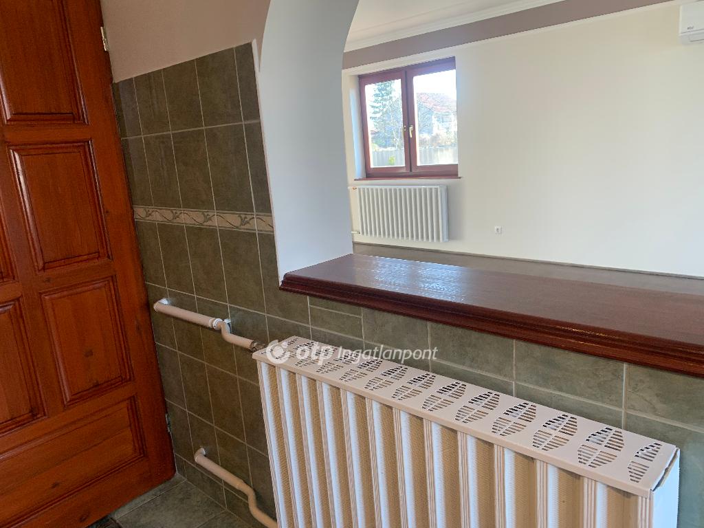 Eladó családi ház, Tiszavasvári, 7. kép