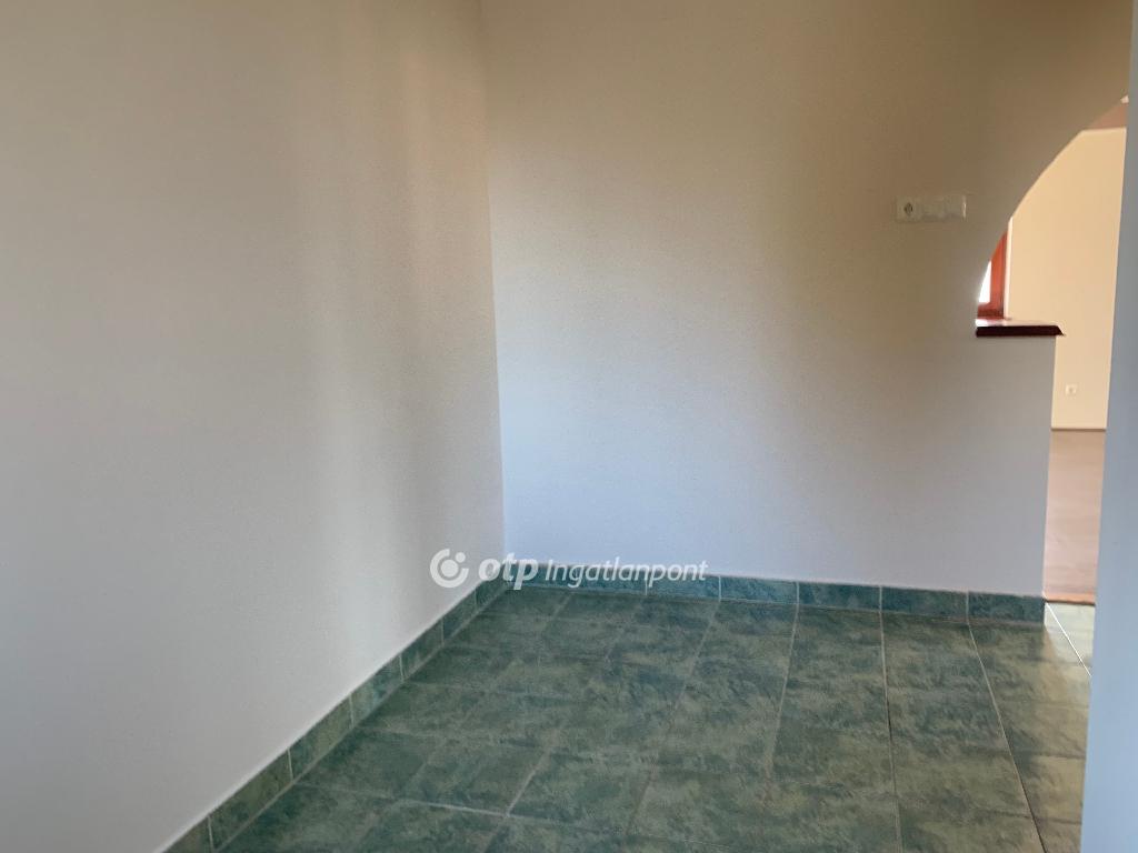 Eladó családi ház, Tiszavasvári, 9. kép